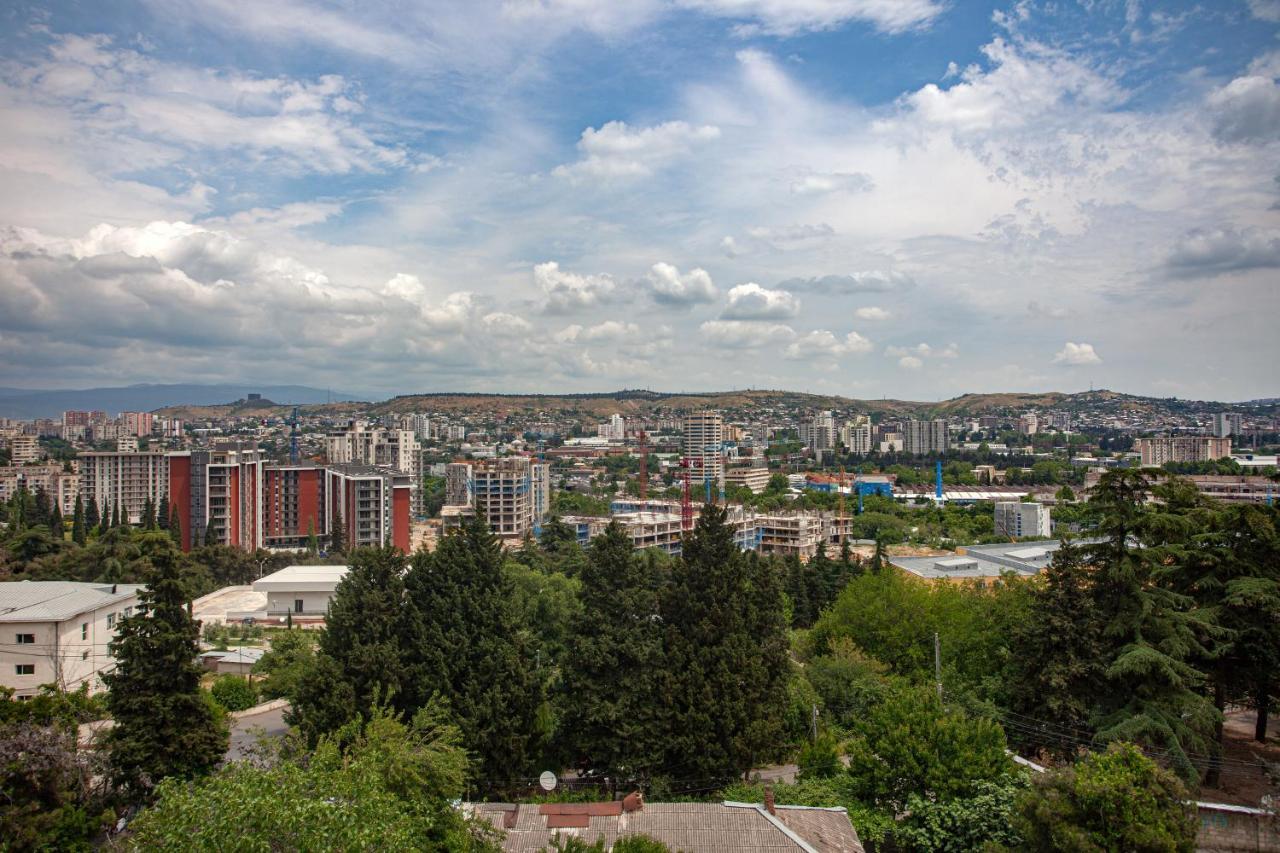 Hotel Beaumonde Garden Tbilisi Buitenkant foto