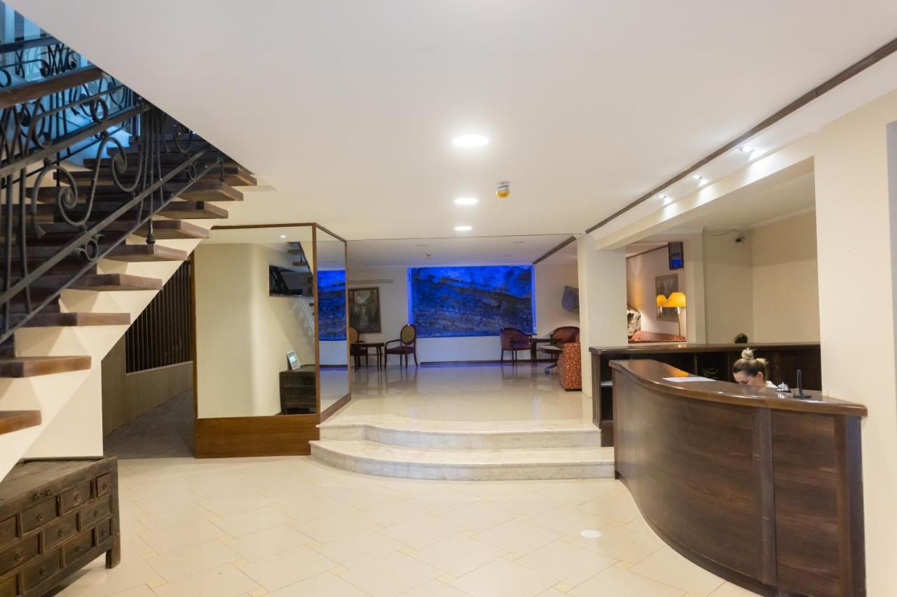 Hotel Beaumonde Garden Tbilisi Buitenkant foto