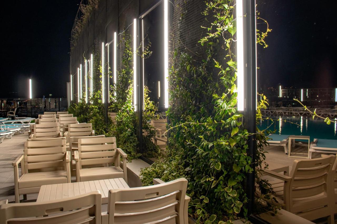 Hotel Beaumonde Garden Tbilisi Buitenkant foto