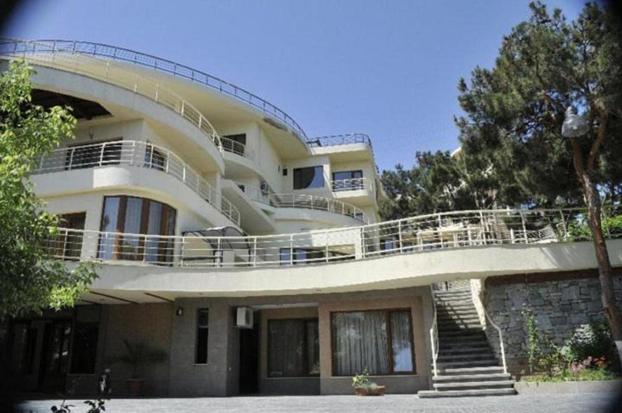 Hotel Beaumonde Garden Tbilisi Buitenkant foto