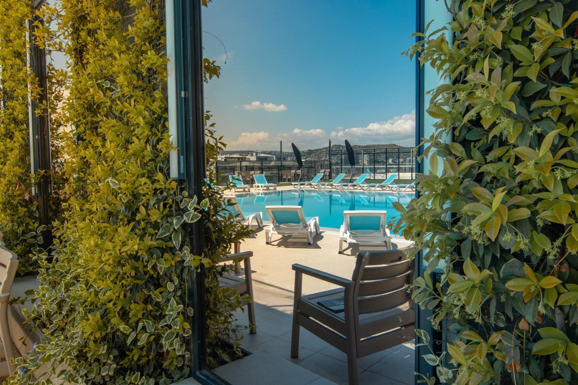 Hotel Beaumonde Garden Tbilisi Buitenkant foto